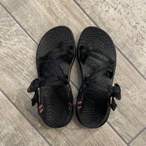 Chaco’s women’s size 8